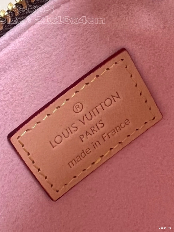 Lexington VUITTON Pouch-21.5*13*4.5CM LOUIS 0713